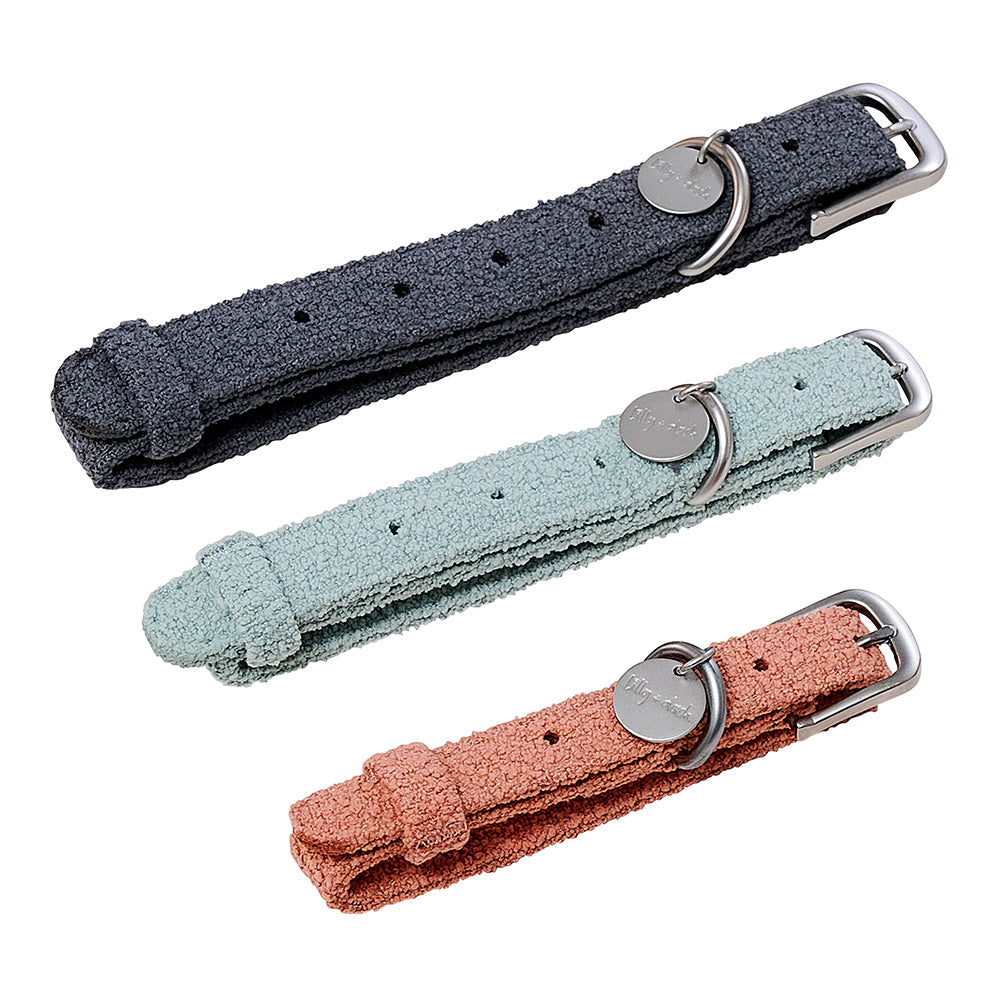 Boucle Cat Collar 100 Percent Polyester Three Sizes Small 20 35 cm Medium 30 45 cm Large 40 55 cm